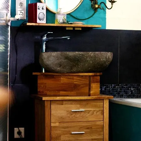 Souterrainwohnung Mit Grossem Garten Und Sauna Lejlighed *