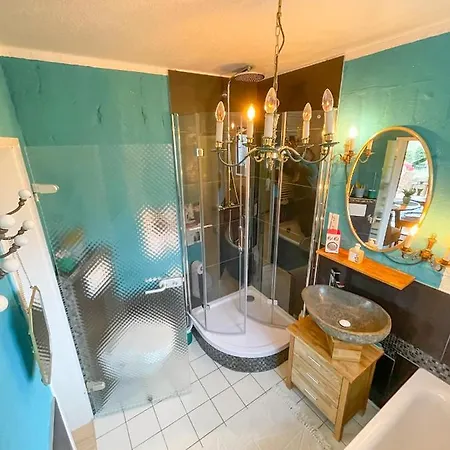 Lejlighed Souterrainwohnung Mit Grossem Garten Und Sauna