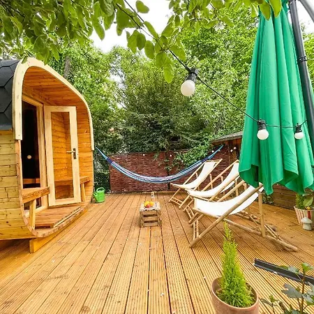 Souterrainwohnung Mit Grossem Garten Und Sauna