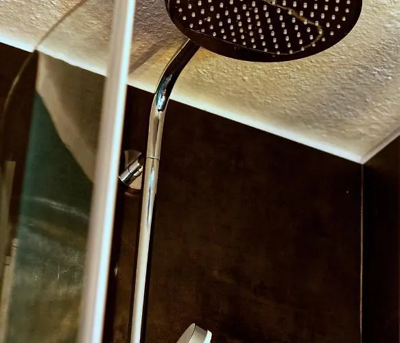 Souterrainwohnung Mit Grossem Garten Und Sauna Appartamento