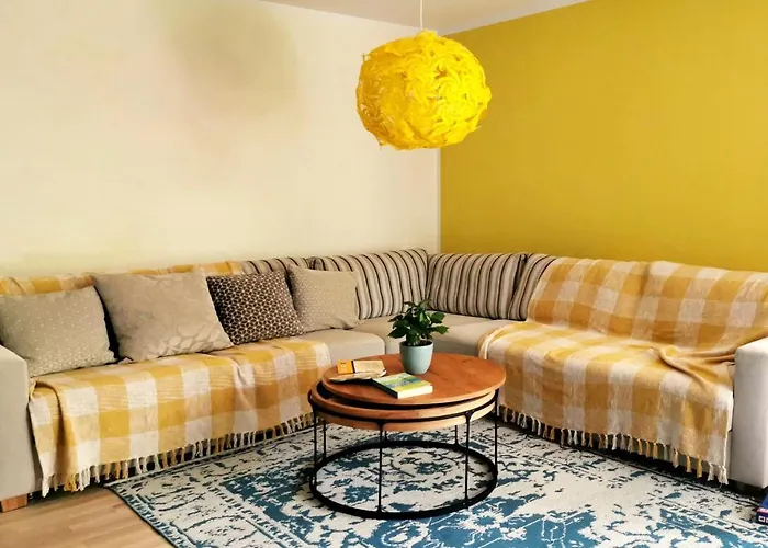 Souterrainwohnung Mit Grossem Garten Und Sauna Appartamento Kassel