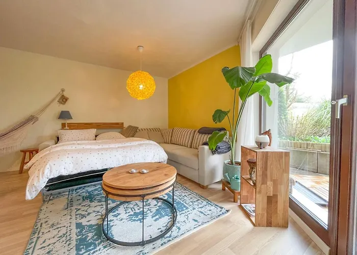 Souterrainwohnung Mit Grossem Garten Und Sauna Appartamento Kassel