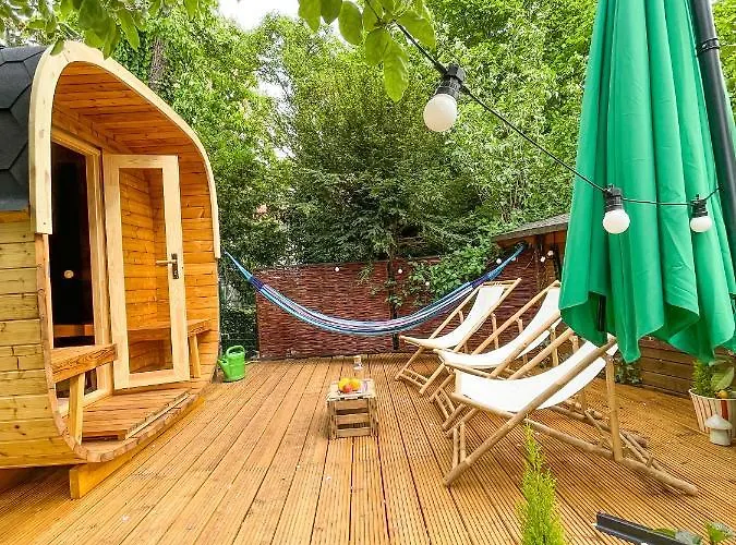 Souterrainwohnung Mit Grossem Garten Und Sauna